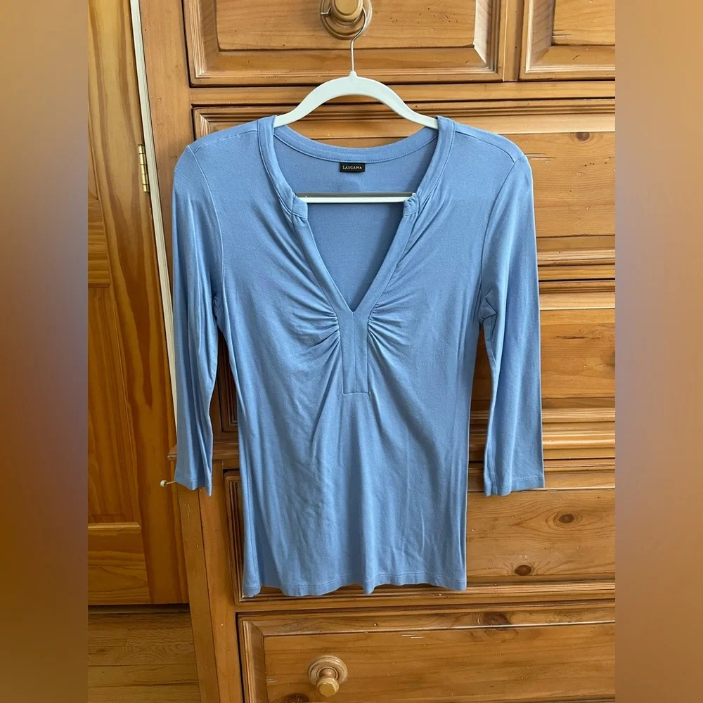 Women's Lascana By Venus Periwinkle V- Neck Top S ✨BRAND NEW✨ - Picture 1 of 9